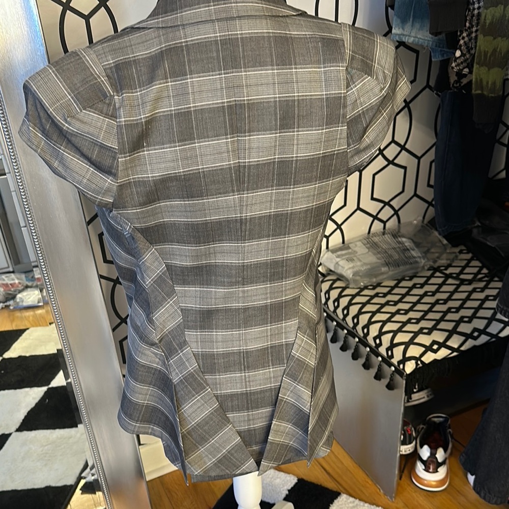 Lamb Gray Plaid Women's Jacket - image 4